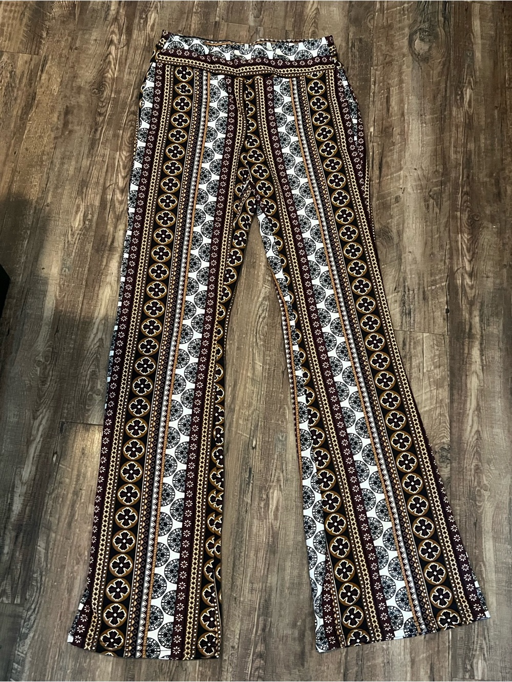 Patterned Wide-Leg Women's Pants
